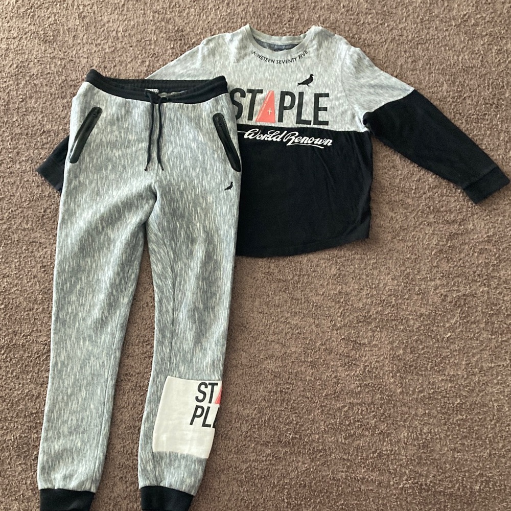 Staple Set Long Sleeve Shirt w/ Matching Joggers Size M Grey Black Red